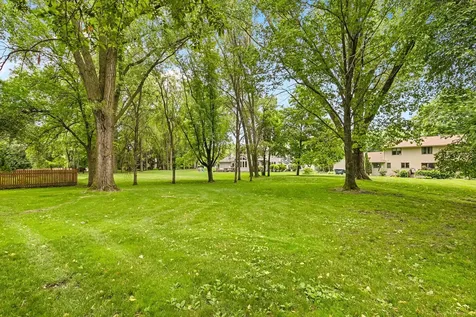 14711 Woodruff Road Wayzata MN 55391