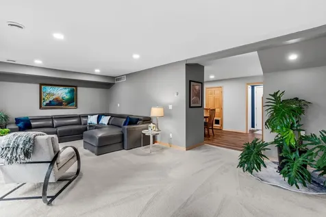 14711 Woodruff Road Wayzata MN 55391