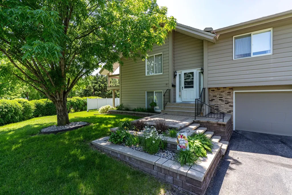 601 4th Avenue NE Crookston MN 56716