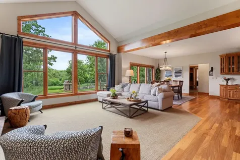 1941 Paris Bay N Stillwater MN 55082