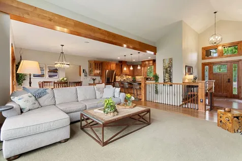 1941 Paris Bay N Stillwater MN 55082