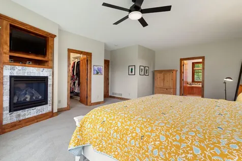 1941 Paris Bay N Stillwater MN 55082