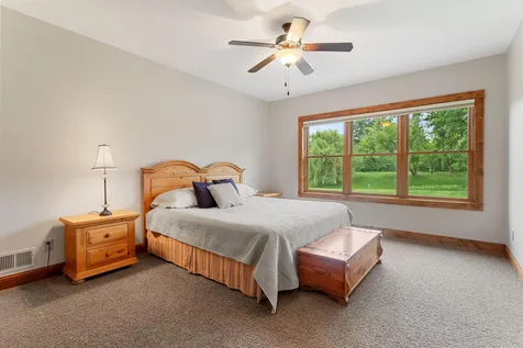 1941 Paris Bay N Stillwater MN 55082