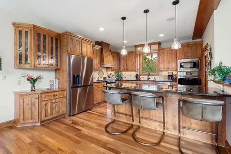 1941 Paris Bay N Stillwater MN 55082