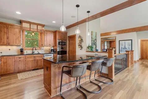 1941 Paris Bay N Stillwater MN 55082