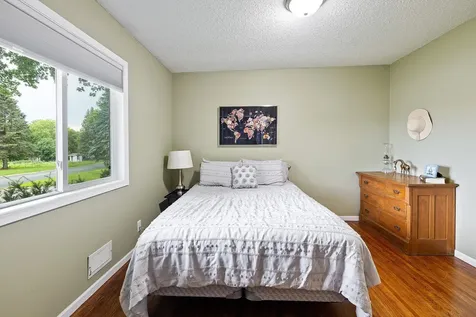 1515 Woodhill Road Burnsville MN 55337