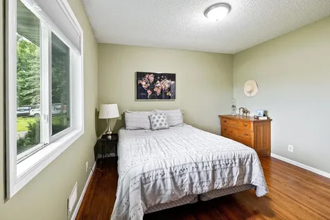 1515 Woodhill Road Burnsville MN 55337