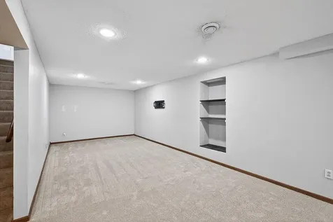 1515 Woodhill Road Burnsville MN 55337
