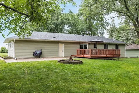 1515 Woodhill Road Burnsville MN 55337