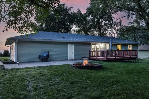 1515 Woodhill Road Burnsville MN 55337
