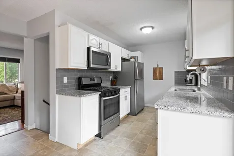 1515 Woodhill Road Burnsville MN 55337