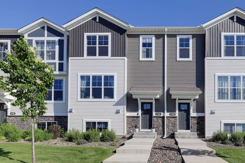 6786 Wildflower Way Minnetrista MN 55331