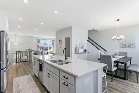 6786 Wildflower Way Minnetrista MN 55331