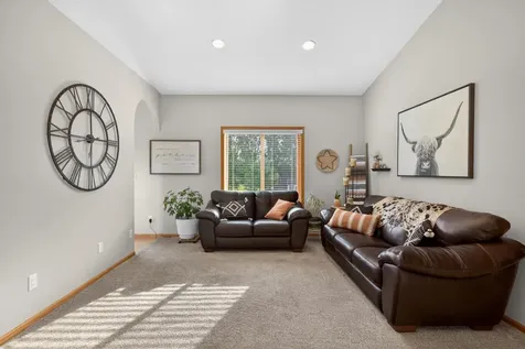 8018 Aquarius Drive Fargo ND 58104