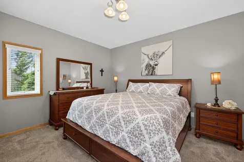 8018 Aquarius Drive Fargo ND 58104