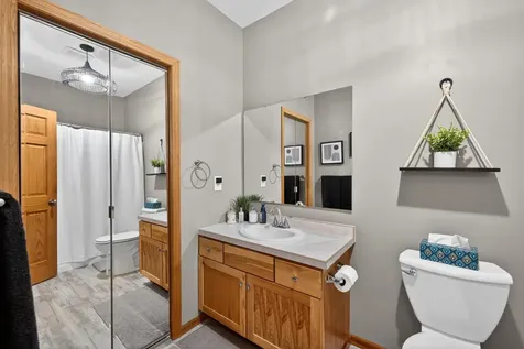 8018 Aquarius Drive Fargo ND 58104