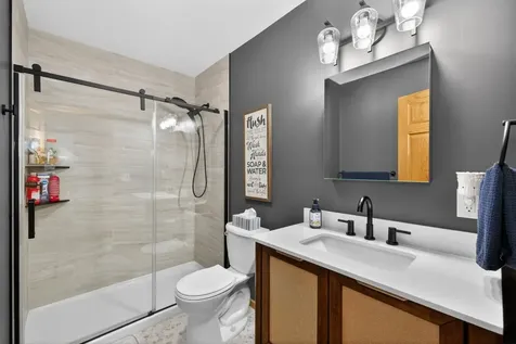 8018 Aquarius Drive Fargo ND 58104