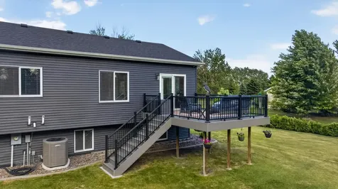 8018 Aquarius Drive Fargo ND 58104