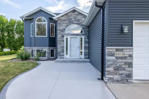 8018 Aquarius Drive Fargo ND 58104