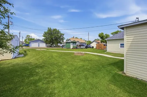233 6th Street NE Valley City ND 58072
