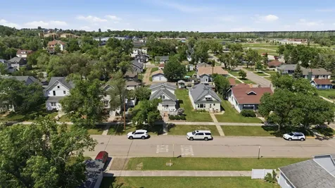 233 6th Street NE Valley City ND 58072