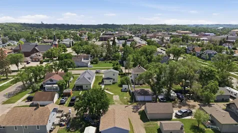 233 6th Street NE Valley City ND 58072