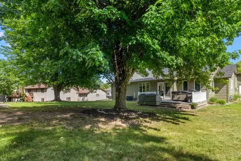 1417 Fairway Drive Faribault MN 55021