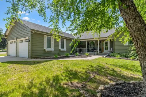 1417 Fairway Drive Faribault MN 55021