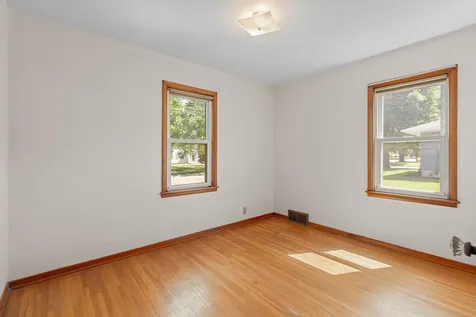 227 5th Avenue NE Faribault MN 55021