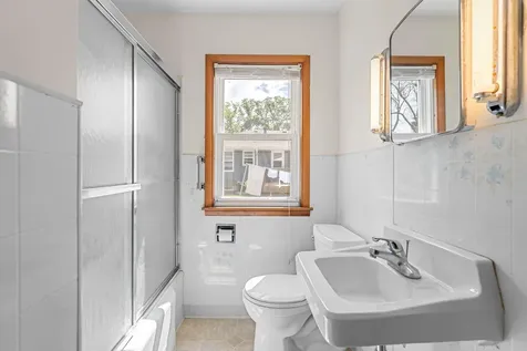 227 5th Avenue NE Faribault MN 55021