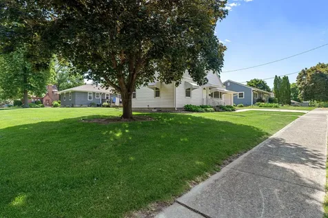 227 5th Avenue NE Faribault MN 55021