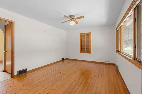 227 5th Avenue NE Faribault MN 55021