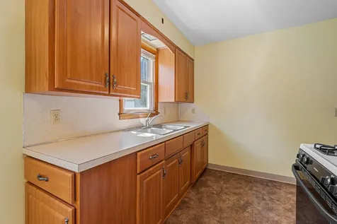 227 5th Avenue NE Faribault MN 55021
