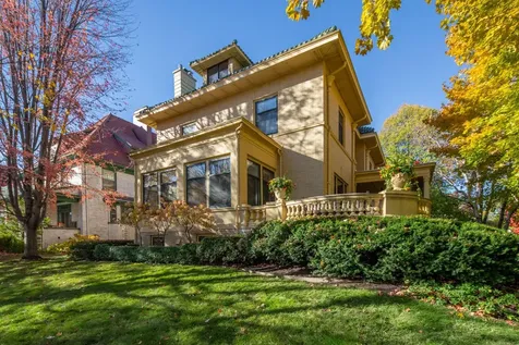 1005 Mount Curve Avenue Minneapolis MN 55403