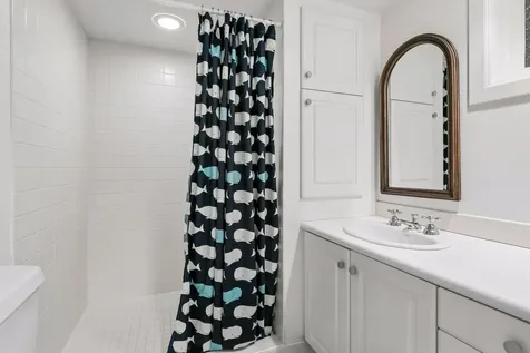1005 Mount Curve Avenue Minneapolis MN 55403