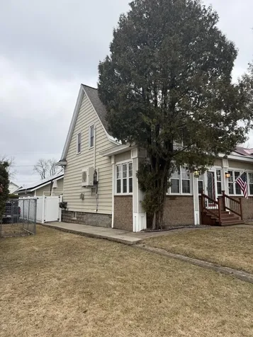 805 Harrison Street Eveleth MN 55734