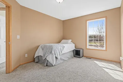 4108 Parker Trail Robbinsdale MN 55422
