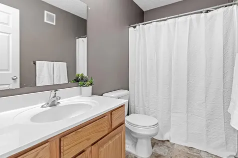 4108 Parker Trail Robbinsdale MN 55422