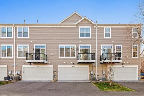 4108 Parker Trail Robbinsdale MN 55422