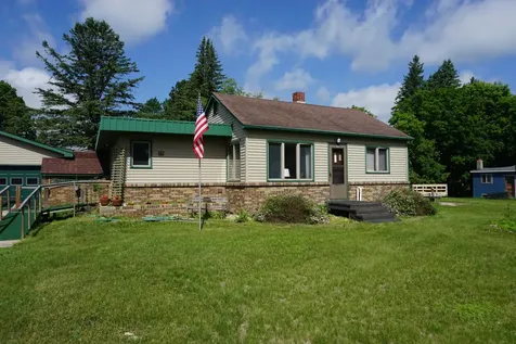 35 Sunset Avenue NW Bagley MN 56621