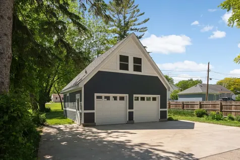 408 N 6th Street Henderson MN 56044