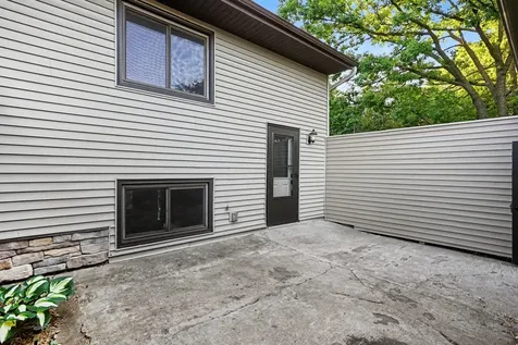 7402 Germane Trail Apple Valley MN 55124