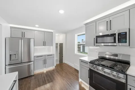 121 Frost Street W South Saint Paul MN 55075