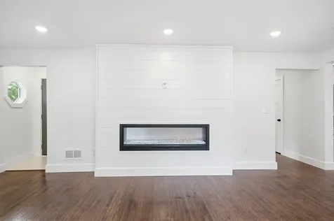 121 Frost Street W South Saint Paul MN 55075