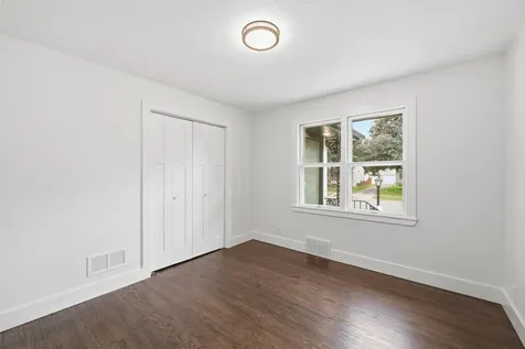 121 Frost Street W South Saint Paul MN 55075