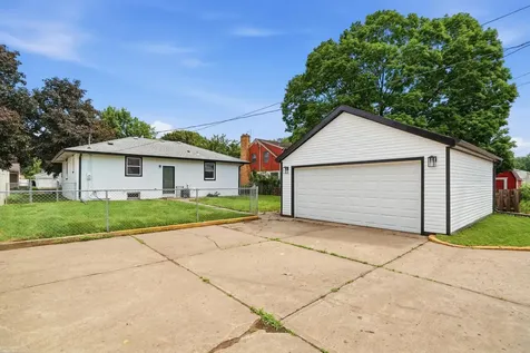 121 Frost Street W South Saint Paul MN 55075