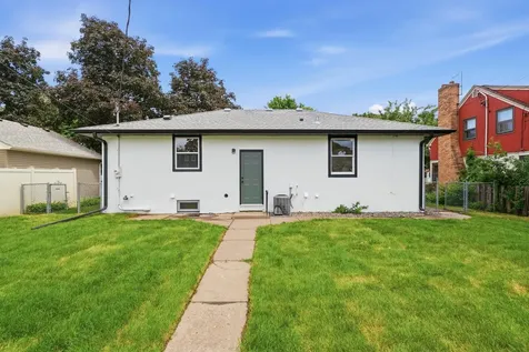 121 Frost Street W South Saint Paul MN 55075