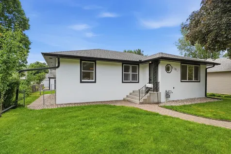 121 Frost Street W South Saint Paul MN 55075