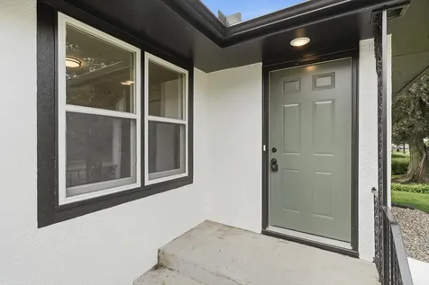 121 Frost Street W South Saint Paul MN 55075