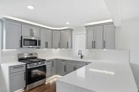121 Frost Street W South Saint Paul MN 55075